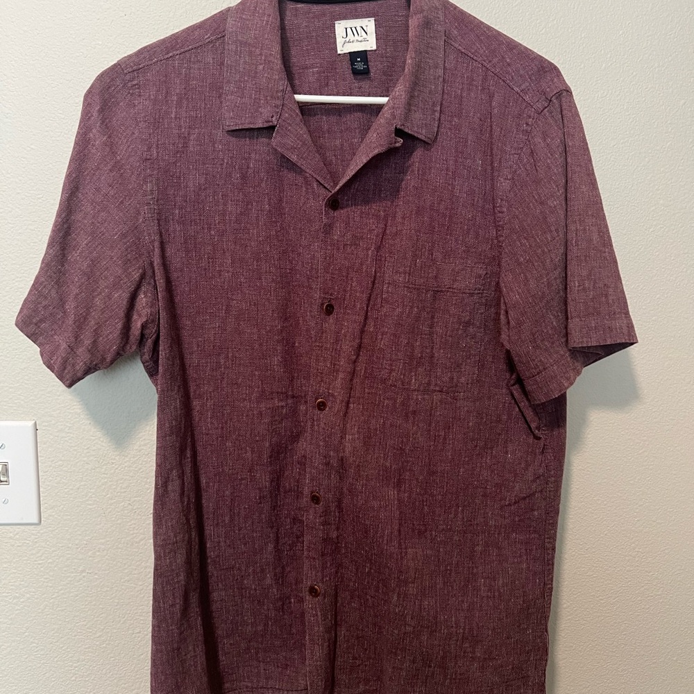 Men's Burgundy Short Sleeve Shirt